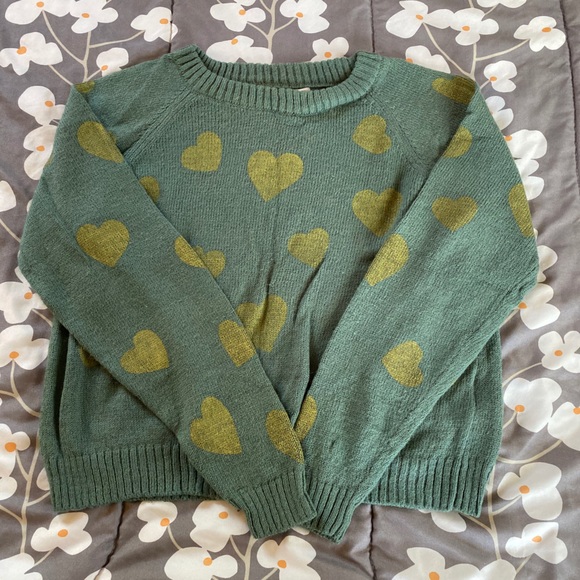 ⭐️❣️SALE 2/$18 OR 3/$27❣️⭐️ Adam Levine sweater 💛 - Picture 1 of 4